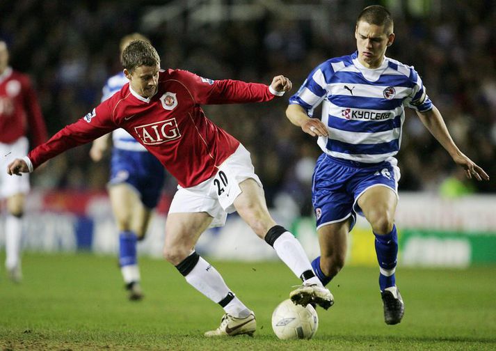 Ívar Ingimarsson og Ole Gunnar Solskjær í baráttunni í leik Reading og Manchester United fyrir þónokkrum árum síðan.