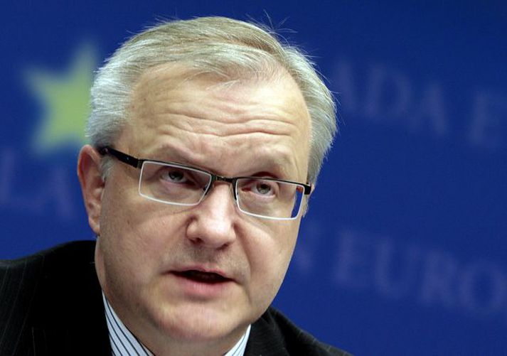 Olli Rehn, framkvæmdastjóri efnahags- og gjaldeyrismála innan Evrópusambandsins, kynnti nýjan neyðarsjóð á fundi með fjölmiðlafólki í Brussel í Belgíu í gær.
Fréttablaðið/AP