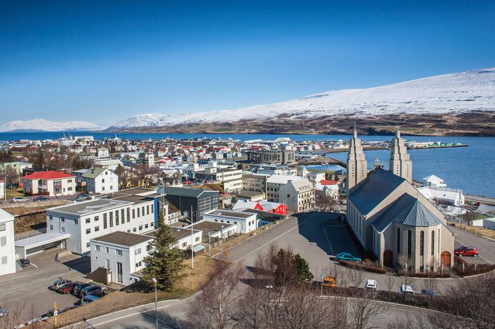 Í Akureyrarbæ verður gerð rannsókn í haust um kynbundinn launamun sem nær þá yfir öll stéttarfélög starfsmanna. 
