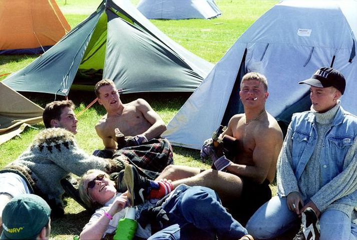 Verslunarmannahelgi Löggæslukostnaður við útihátíðahald skal endurgreiddur ef hann er umfram það sem eðlilegt telst.