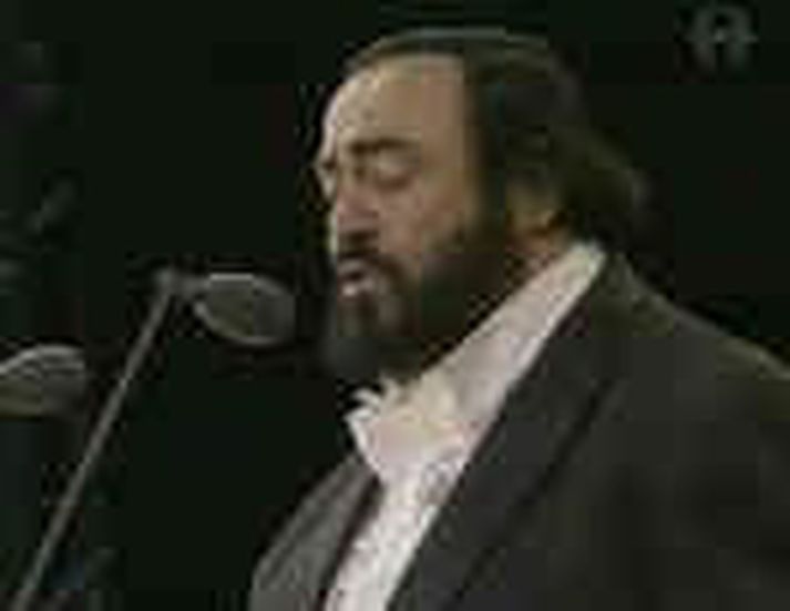 Luciano Pavarotti lést á fimmtudaginn, 71 árs að aldri.