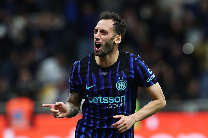 Hakan Calhanoglu fór á kostum í kvöld og kom Iner í úrslitaleikinn.