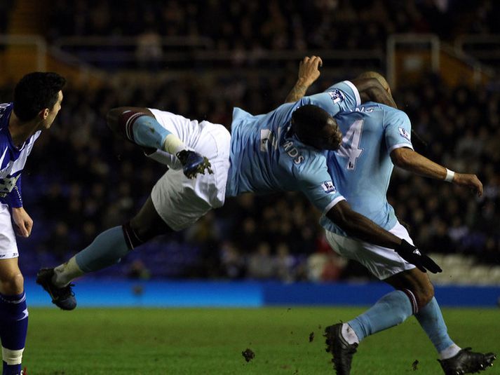 Micah Richards og Nigel De Jong rákust ill saman í kvödl.
