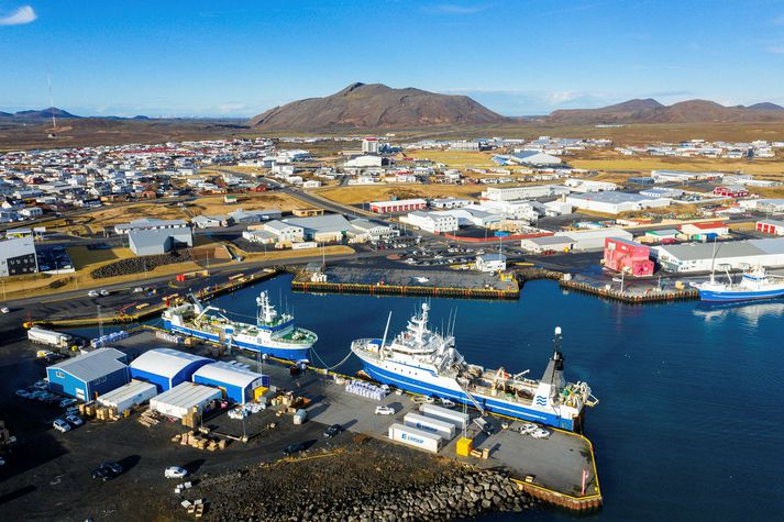 Stórir jarðskjálftar riðu yfir Reykjanesið í gær í skjálftahrinu sem hófst fyrir nokkrum dögum í Krýsuvík.