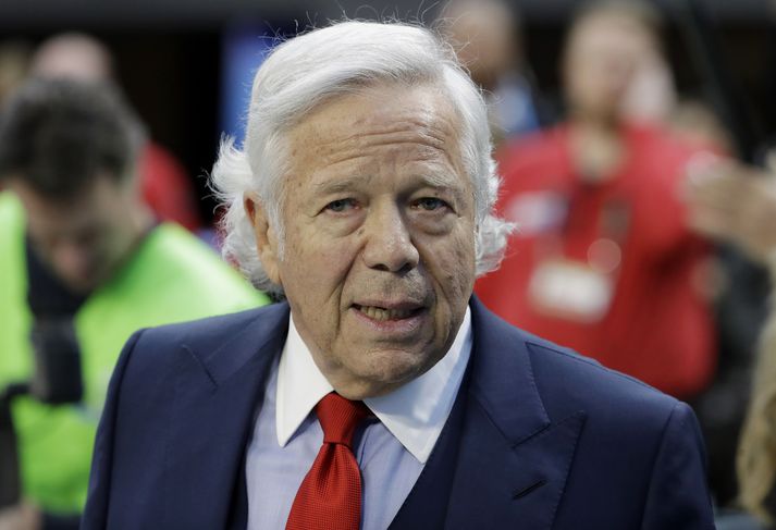 Robert Kraft, eigandi New England Patriots, og vinur Donald Trump til langs tíma.