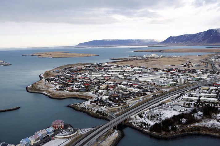 Atvikið varð í Grafarvogi. 
