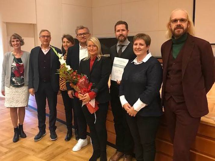 Úrslit sam­keppninnar um hönn­un nýs hjúkr­un­ar­heim­il­is í Árborg voru kynnt­ar form­lega við at­höfn á Sel­fossi í dag.
