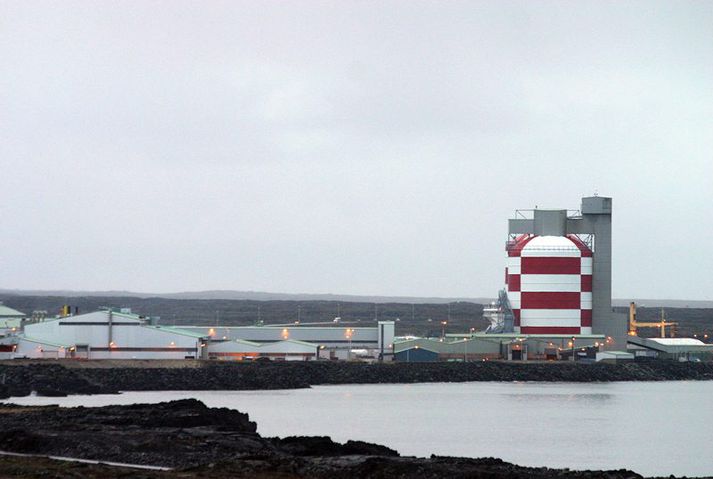 Straumsvík.