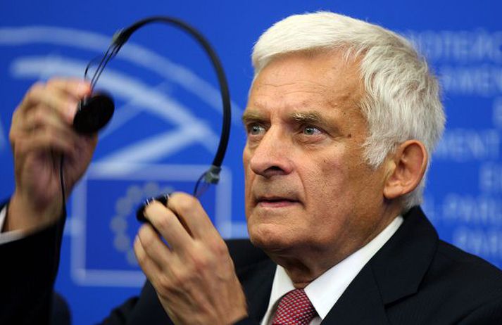 Jerzy Buzek Fékk yfirgnæfandi meirihluta atkvæða.fréttablaðið/AP