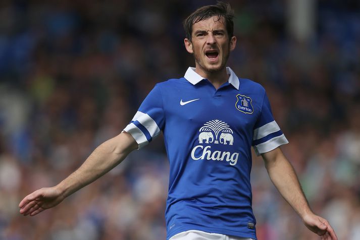 Leighton Baines í leik með Everton
