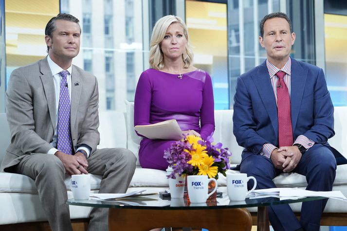 Fox & Friends er á dagskrá Fox sjónvarpsstöðvarinnar á hverjum virkum morgni. Þátturinn er í miklu uppáhaldi hjá Bandaríkjaforseta.