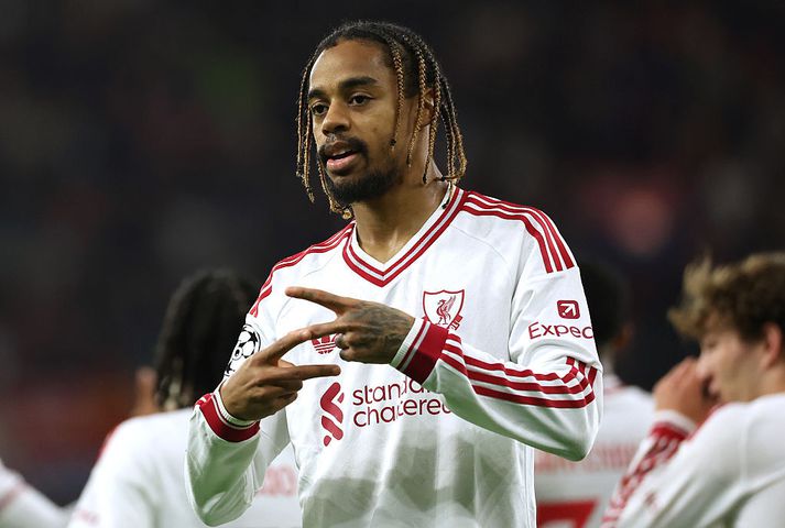 Bradley Barcola komst loks á blað fyrir Liverpool og gerði það með látum.