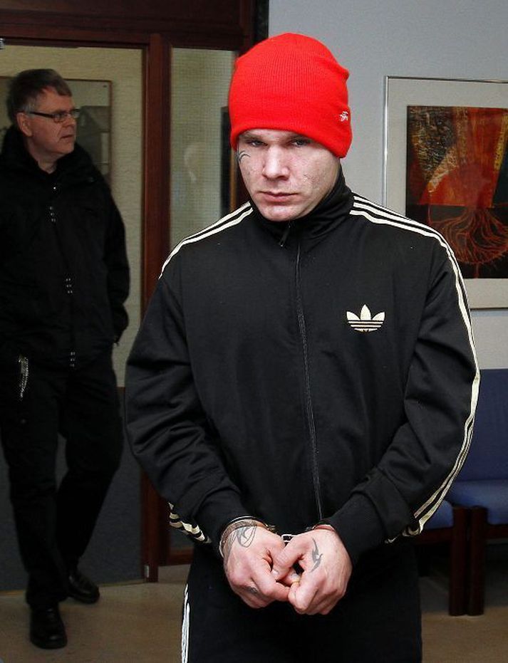 Ráðist var á Berg í kjölfar árásanna og fengu tíu menn dóma fyrir þá árás.
