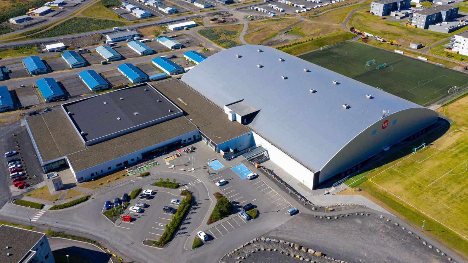 Fjöl­skyldu­faðir þungt haldinn á spítala eftir al­var­lega á­rás á þorra­blóti