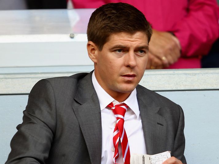 Steven Gerrard, fyrirliði Liverpool, hefur ekki verið í Liverpool-treyjunni í langan tíma.