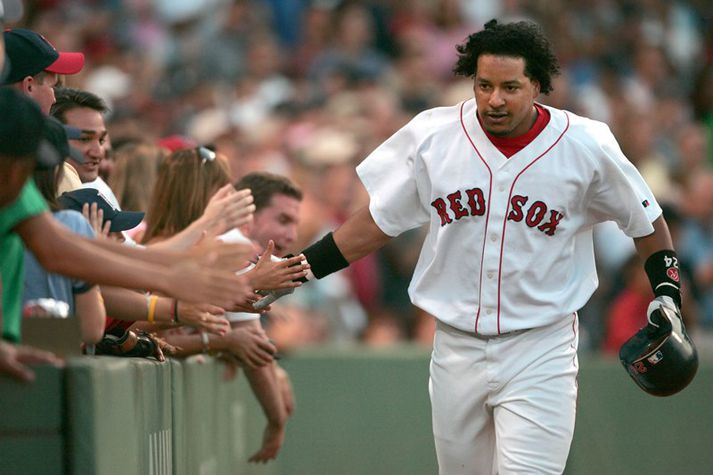 Manny Ramirez fagnar með Red Sox.