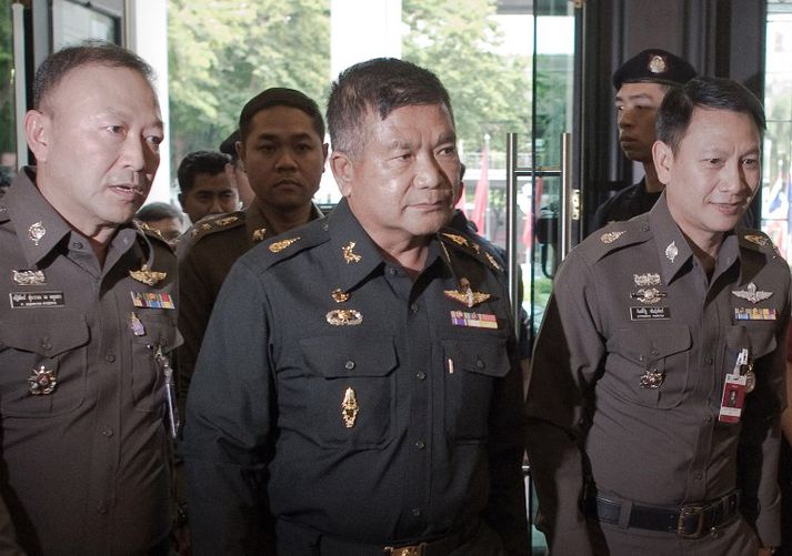 Manas Kongpan (fyrir miðju) var handtekinn árið 2015.