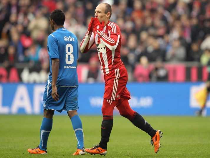 Arjen Robben skoraði tvö og lagði upp eitt í sigri Bayern.