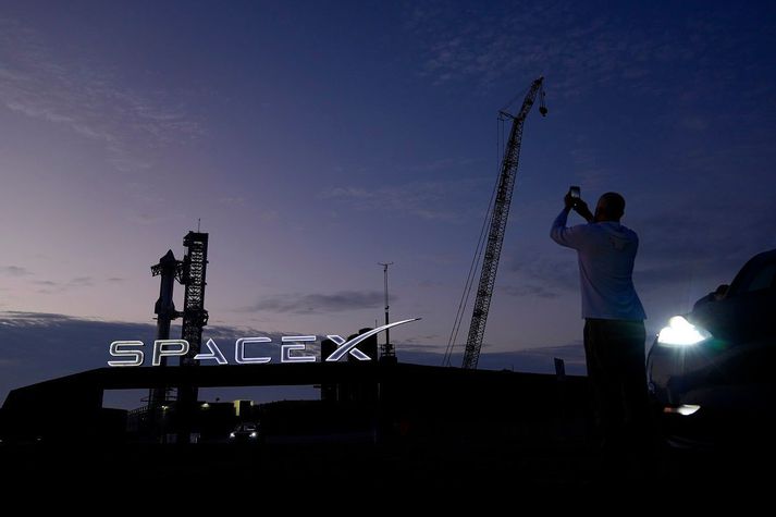 SpaceX stendur öðrum fyrirtækjum heims framar þegar kemur að því að skjóta gervihnöttum á braut um jörðu.