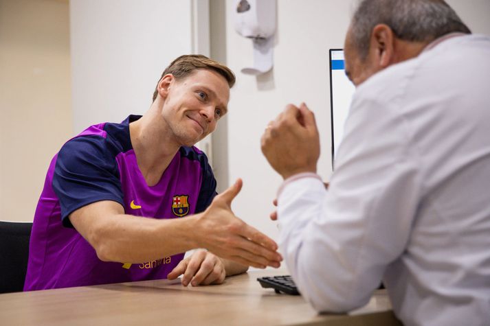 Janus Daði Smárason er búinn að handsala samning við Barcelona.