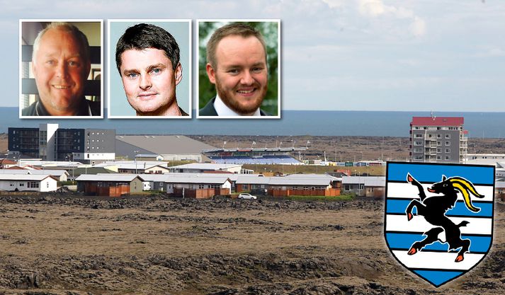 Siggeir upplýsingafulltrúi heldur því fram að þeir sem ekki vilja leggja flóttafólki lið með beinum hætti séu barnamorðingjar í sínum huga. Hjálmar sættir sig illa við það en Róbert bæjarstjóri vill bera klæði á vopnin.