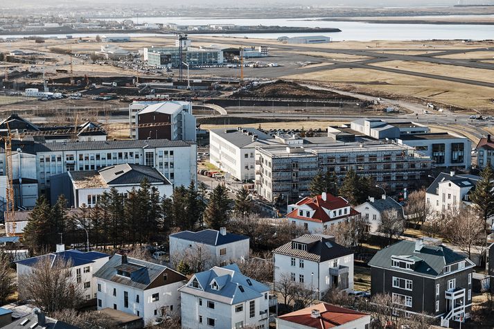 Uppbygging Landspítala við Hringbraut er í fullum gangi en enn er deilt um staðsetninguna.