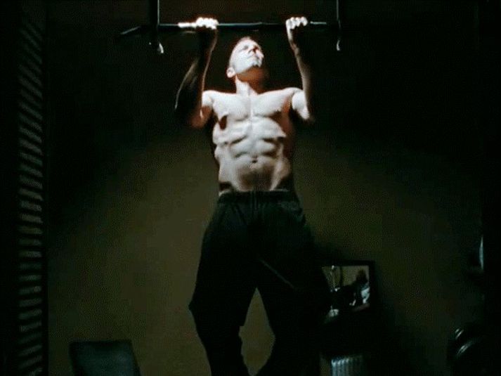Affleck er kominn í hörkuform eins og sést bersýnilega í sýnishorninu fyrir The Town.