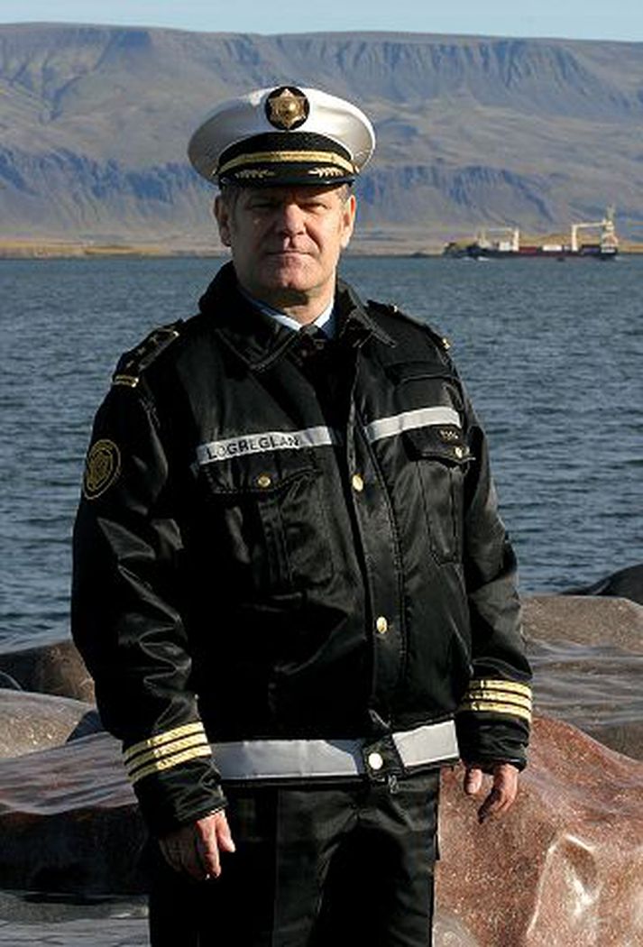 Guðmundur guðjónsson yfirlögregluþjónn. Helsta markmið reglnanna er að taka af tvímæli um vafaatriði við rannsókn þessara brota og að skýra betur hlutverk lögreglunnar við meðferð þeirra.