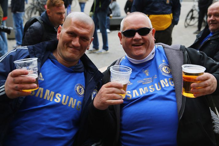 Stuðningsmenn Chelsea eru vanir því að hita vel upp fyrir leiki.