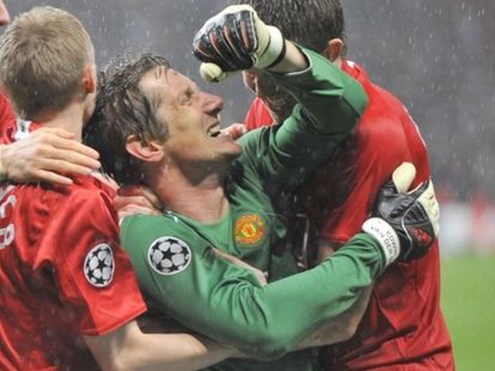 Edwin van der Sar hefur unnið marga sigra með Manchester United á ferlinum.