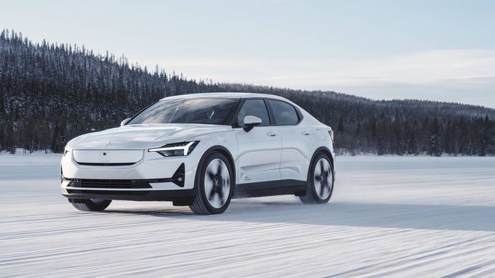 Polestar 2 100% rafbíllinn var annar mest seldi rafbíllinn á Íslandi árið 2022. Polestar bílarnir hafa verið hlaðnir lofi víðs vegar um heiminn fyrir fallega hönnun, afburða aksturseiginleika, mikinn staðalbúnað, hagstætt verð og mikið öryggi.