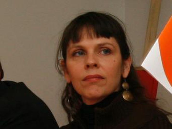 Birgitta Jónsdóttir vill að kannað verði hvað hvert stöðugildi við byggingu Tónlistar- og ráðstefnhússins kostar.