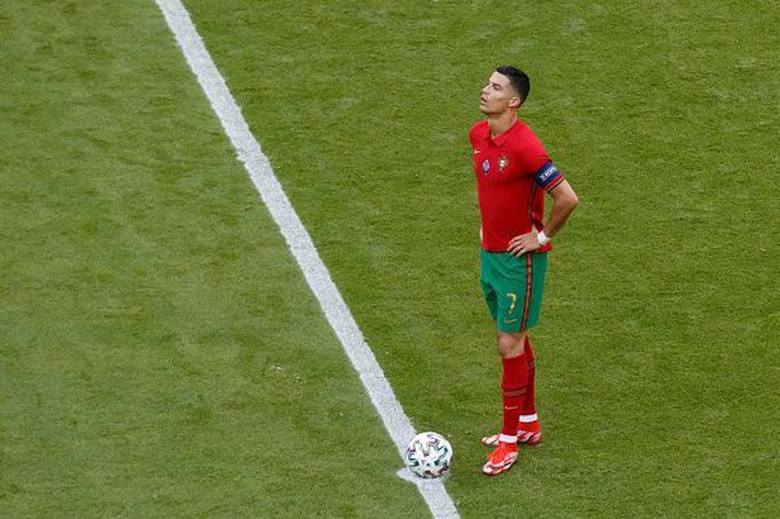 Cristiano Ronaldo uppgefinn í kvöld.