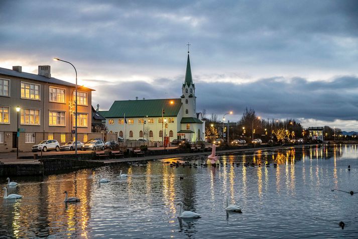 Orgel Fríkirkjunnar spilar eftir hreyfingum Tjarnarinnar.