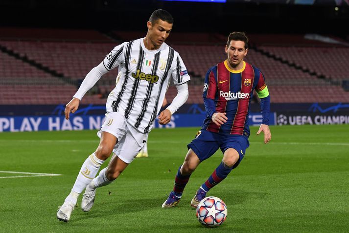 Cristiano Ronaldo og Lionel Messi mættust í Meistaradeildinni á síðustu leiktíð með liðum Juventus og Barcelona.