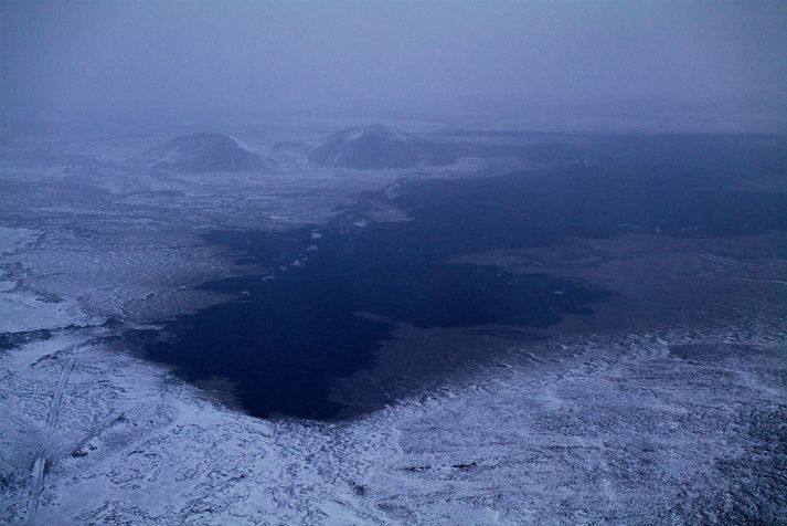 Hraunbreiðan við Sundhnúksgíga séð úr lofti eftir að gosi lauk.