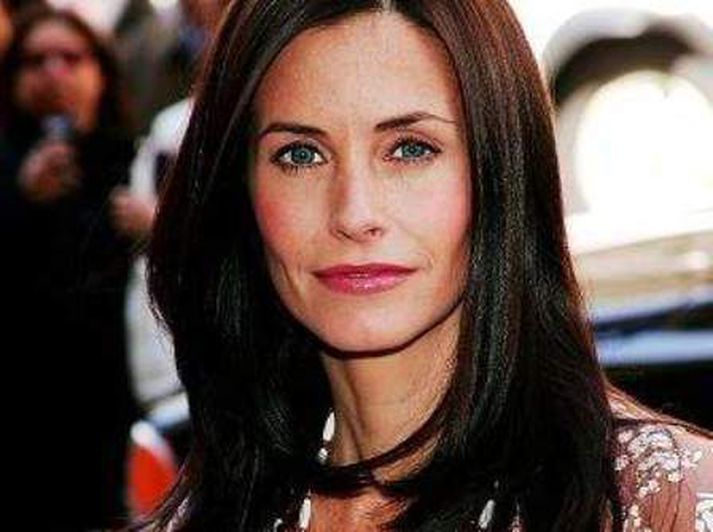 Courtney Cox hefur litla trú á að Vinirnir færi sig yfir á hvíta tjaldið.