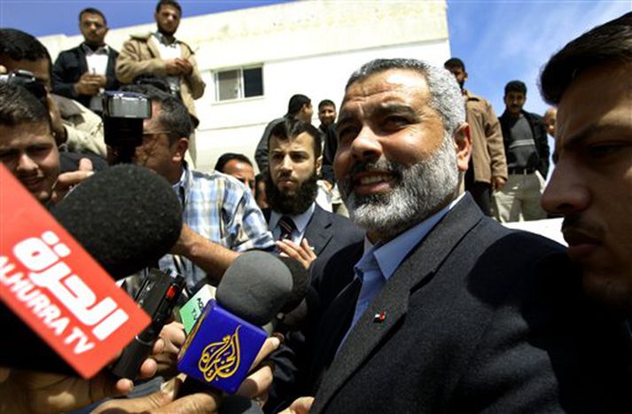 Ismail Haniyeh, forsætisráðherra palestínsku heimastjórnarinnar, hvetur Palestínumenn til að sýna stillingu.