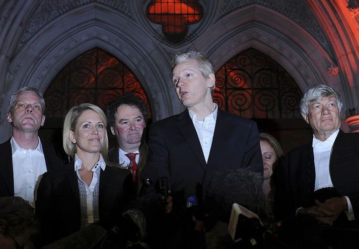 Julian Assange og félagar í Wikileaks valda miklum usla í bandarískri stjórnsýslu með birtingu trúnaðarskjala. Stjórn Obama freistar þess að hindra frekari leka á gögnum. NordicPhotos/AFP