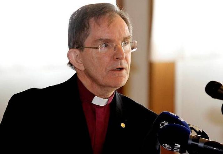 Herra Karl Sigurbjörnsson biskup Íslands hættir í sumar.