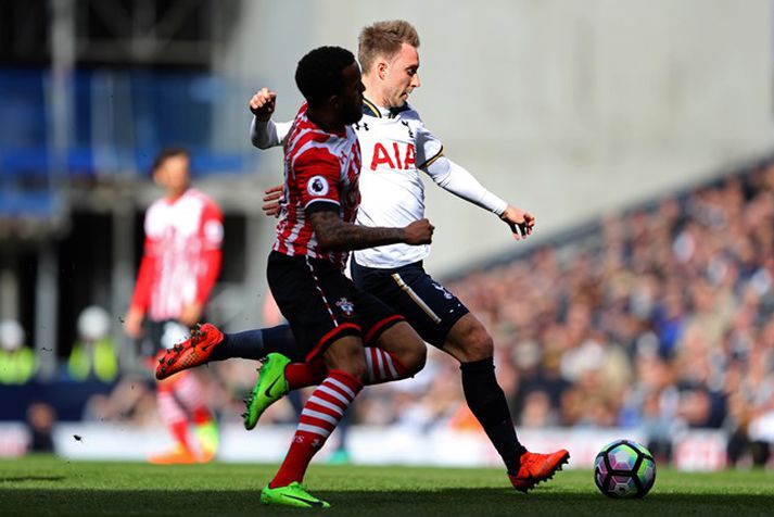 Eriksen í leik með Tottenham fyrr á tímabilinu.