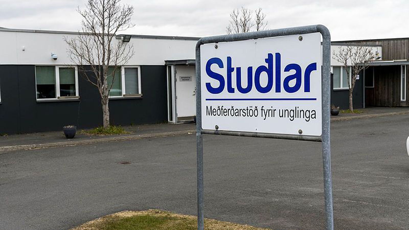 Starfs­maður Stuðla grunaður um að ráðast á barn