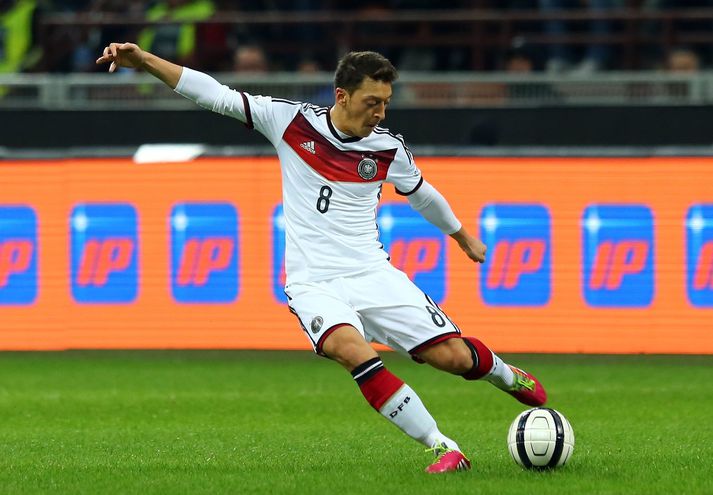Forráðamenn Arsenal fagna því að Özil fái hvíld.