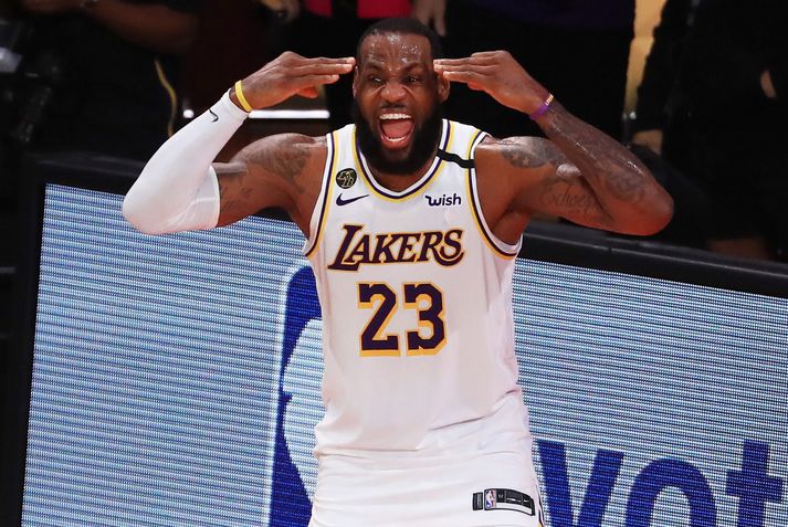 LeBron James gæti tekið sér lengra frí og sleppt fyrstu leikjum Los Angeles Lakers á nýju tímabili.