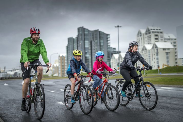 Tour of Reykjavík er haldin í Laugardalnum og ýmist hjólað alla leið á Þingvelli eða styttri hringi í Laugardal og miðborginni. Sérstök áhersla er lögð á að gera upplifunina ánægjulega fyrir yngsta aldurshópinn.