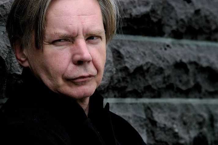 Karl Júlíusson er í stöðugri vinnu sem útlitshönnuður á stórum verkum virtra leikstjóra.