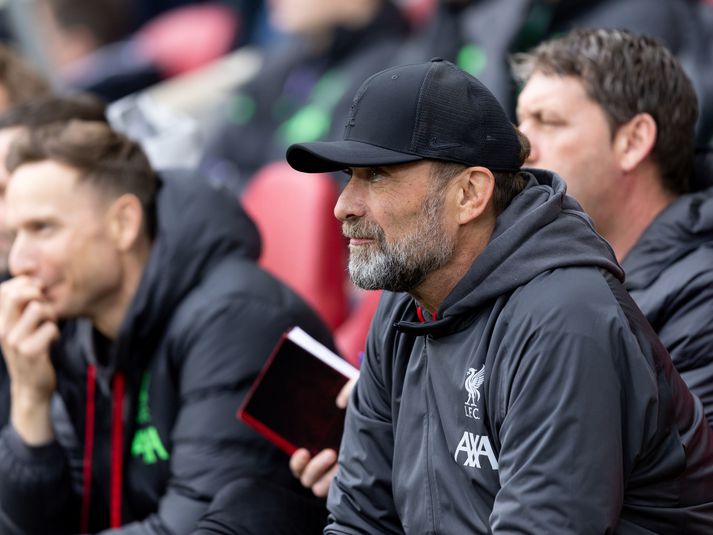Jurgen Klopp áhyggjufullur á svip.