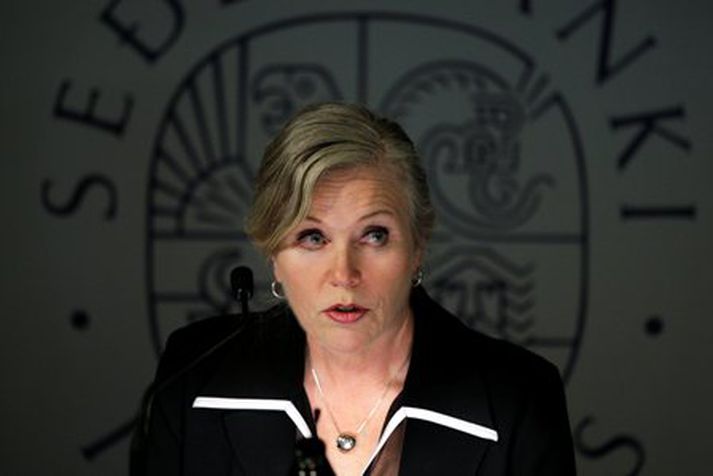 Lára V. Júlíusdóttir á fundi í Seðlabankanum.