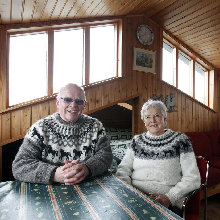 Hestafólkið og hjónin Konráð Adolphsson og Edda Gunnarsdóttir fengu ekki að byggja íbúðarhús og hesthús á Oddfellowblettnum.