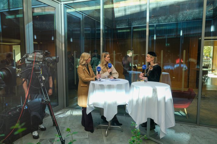 Kristrún ræddi upphaf þingvetrar við þær Sunnu Sæmundsdóttur og Elísabetu Ingu Sigurðardóttur fréttakonur. 